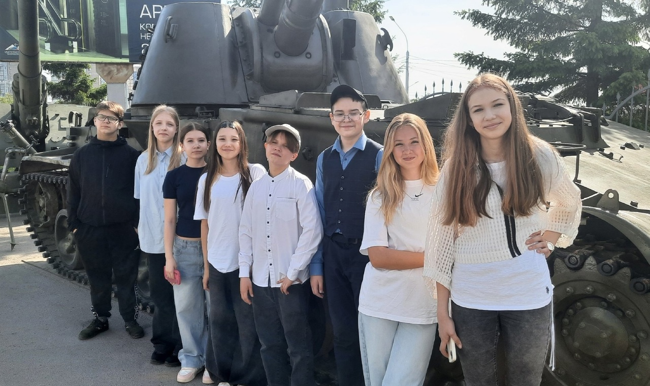 Выставка военной техники.